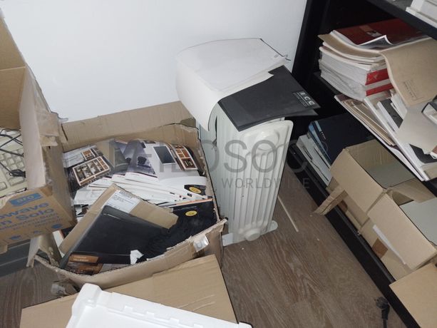 Equipamento de Escritório · Diversos