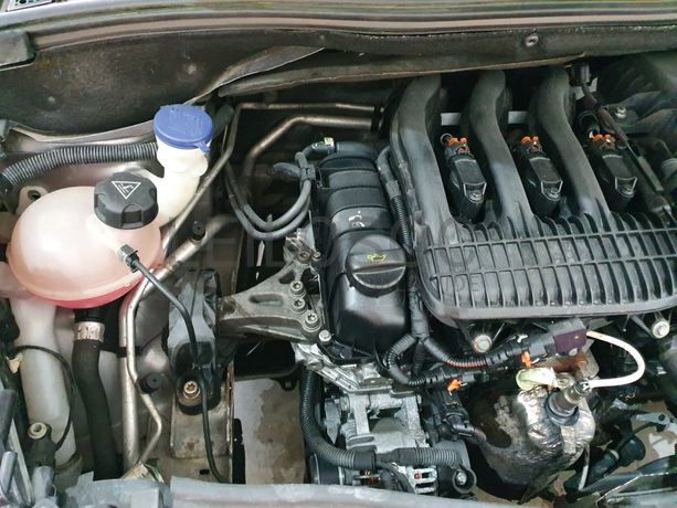 Peugeot 2008 · Ano 2014