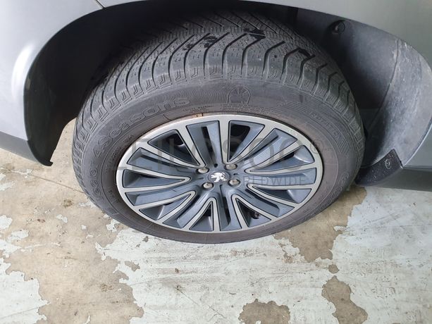 Peugeot 2008 · Ano 2014