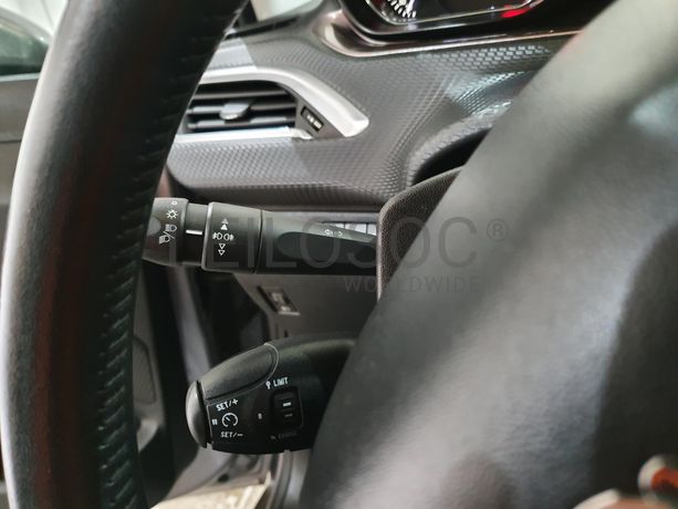 Peugeot 2008 · Ano 2014