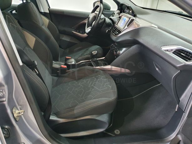 Peugeot 2008 · Ano 2014