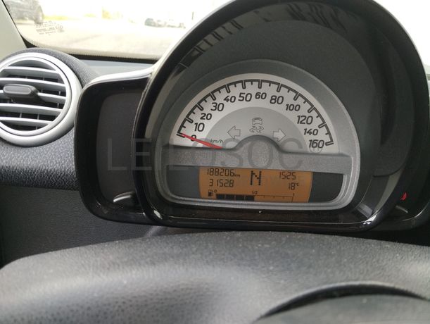 Smart Fortwo II Coupe 1.0 · Ano 2013