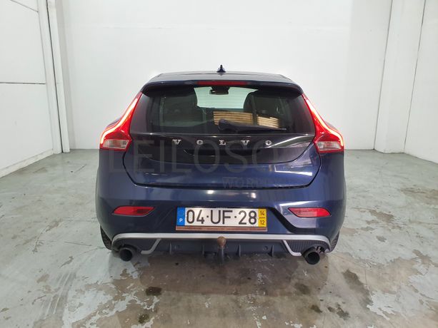 Volvo V40 D4 R Design · Ano 2014