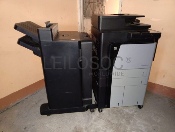 Impressora HP LaserJet Enterprise Flow MFP M830