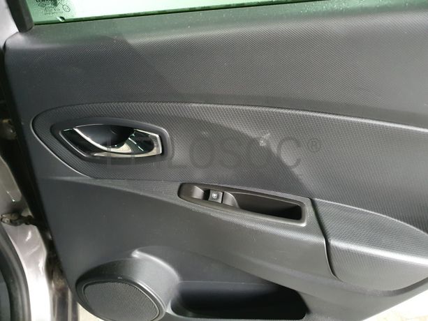 Renault Clio · Ano 2014