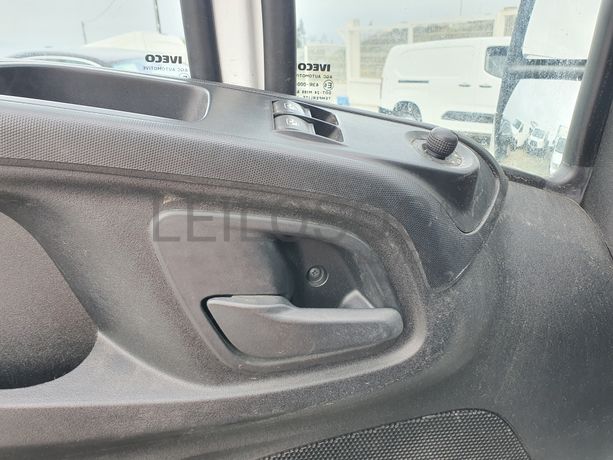 Iveco Daily 35-150 · Ano 2015