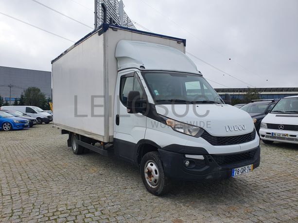 Iveco Daily 35-150 · Ano 2015