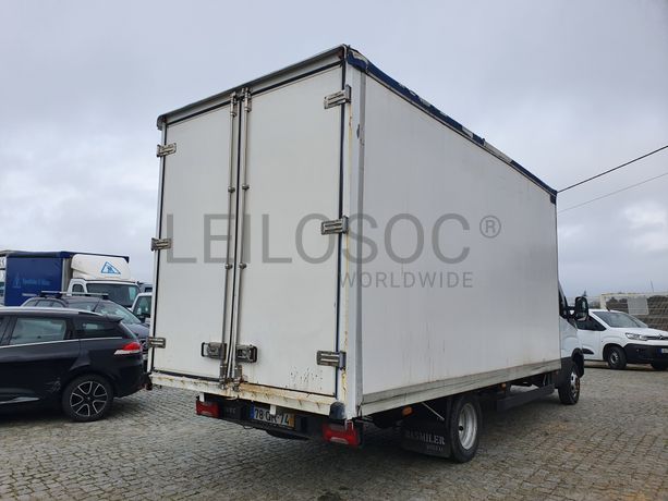 Iveco Daily 35-150 · Ano 2015