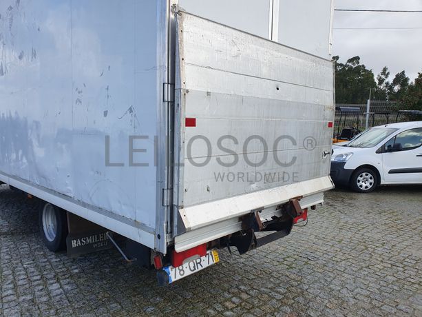 Iveco Daily 35-150 com Plataforma Elevatória Dhollandia · Ano 2015