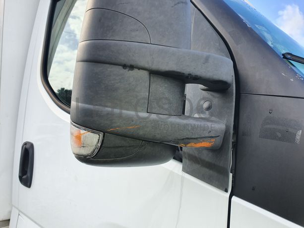 Iveco Daily 35-150 com Plataforma Elevatória Dhollandia · Ano 2015