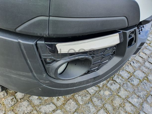 Iveco Daily 35-150 com Plataforma Elevatória Dhollandia · Ano 2015