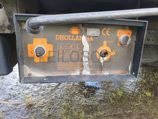 Iveco Daily 35-150 com Plataforma Elevatória Dhollandia · Ano 2015