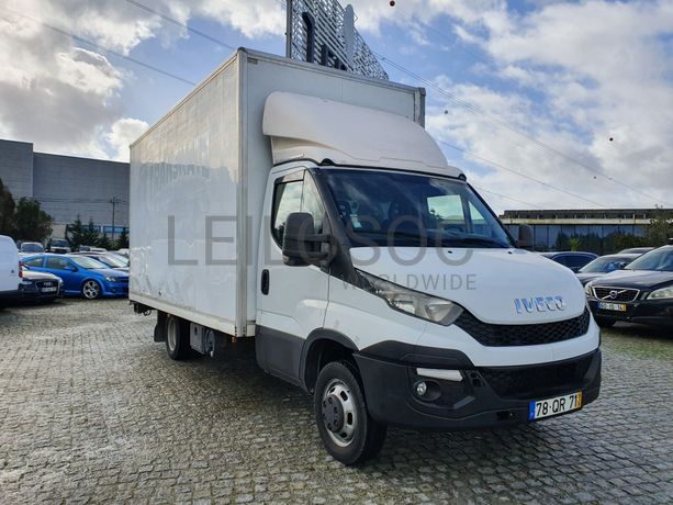 Iveco Daily 35-150 com Plataforma Elevatória Dhollandia · Ano 2015