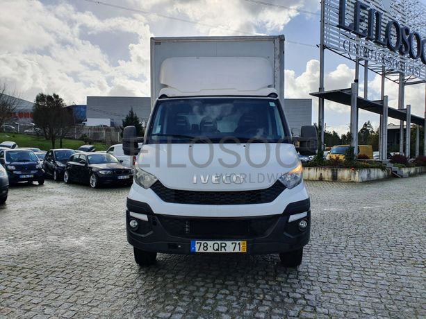 Iveco Daily 35-150 com Plataforma Elevatória Dhollandia · Ano 2015