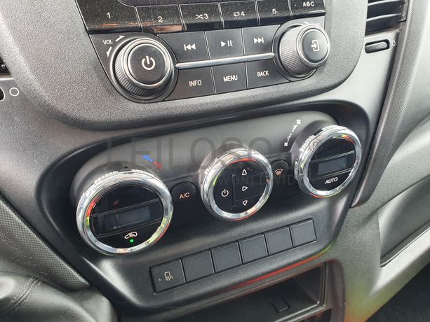 Iveco Daily 35-160  · Ano 2017