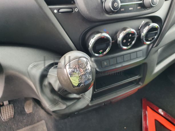 Iveco Daily 35-160  · Ano 2017