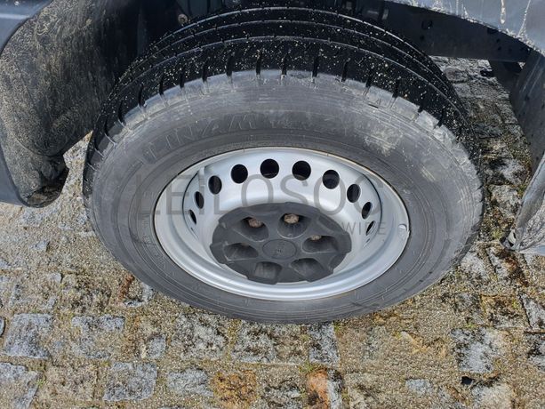 Iveco Daily 35-160  · Ano 2017