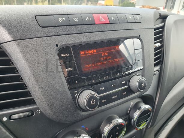 Iveco Daily 35-160  · Ano 2017