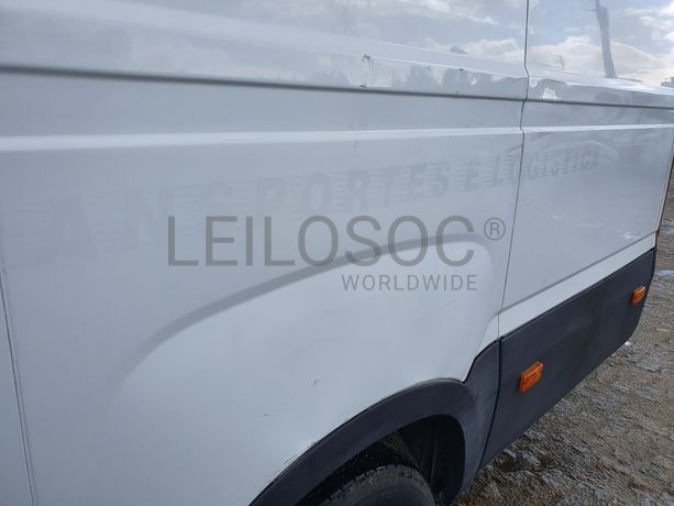 Iveco Daily 35-160  · Ano 2017