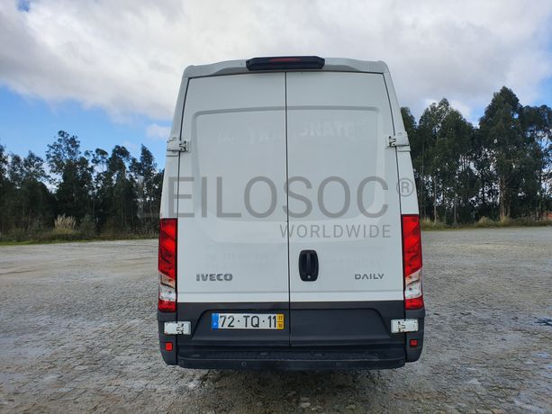 Iveco Daily 35-160  · Ano 2017