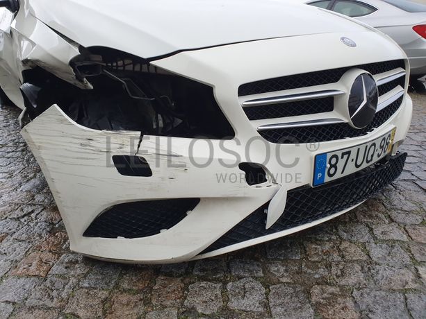Mercedes-Benz A180 CDI · Ano 2013