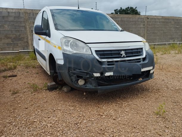 Peugeot Partner · Ano 2014