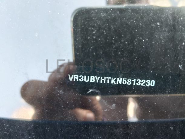 Peugeot 208 · Ano 2022