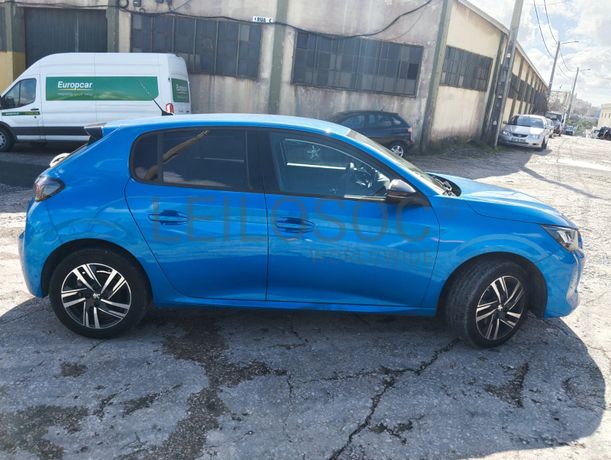 Peugeot 208 · Ano 2022