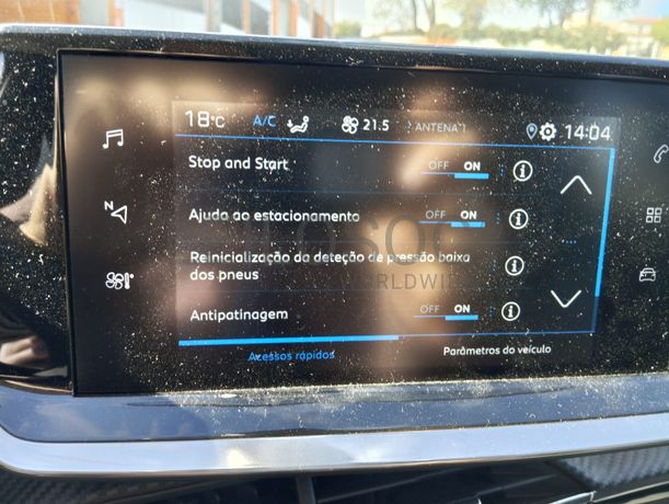 Peugeot 208 · Ano 2022