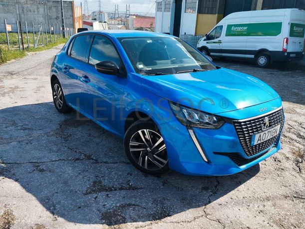 Peugeot 208 · Ano 2022