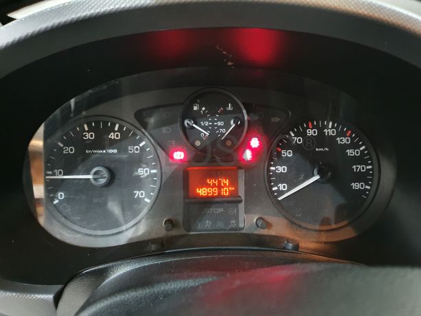 Peugeot Partner · Ano 2015