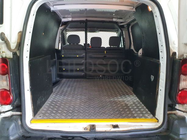 Peugeot Partner · Ano 2015