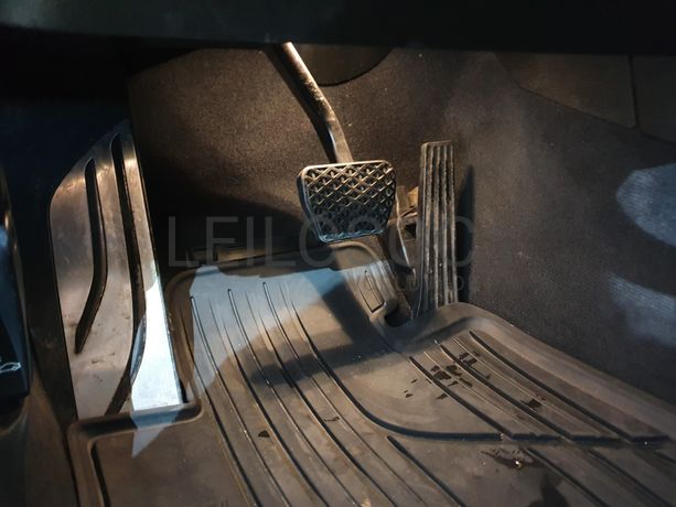 BMW 320D GT D Pack M · Ano 2017