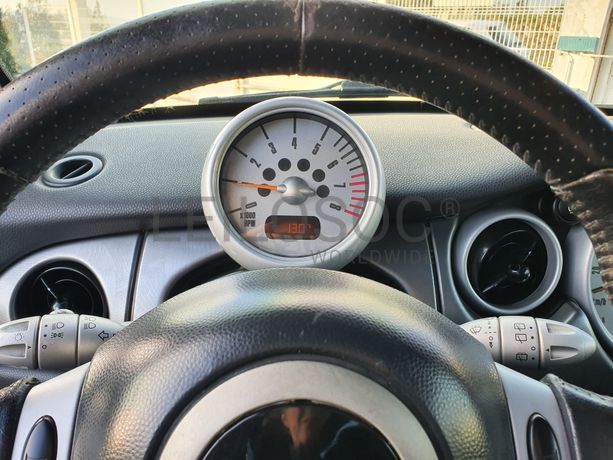 Mini Cooper S · Ano 2003