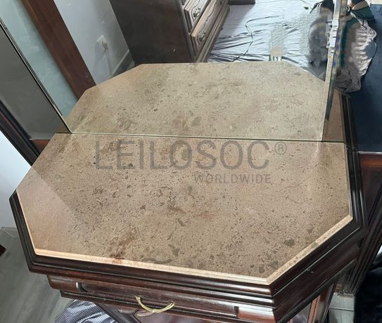 Móvel Entrada · Espelho