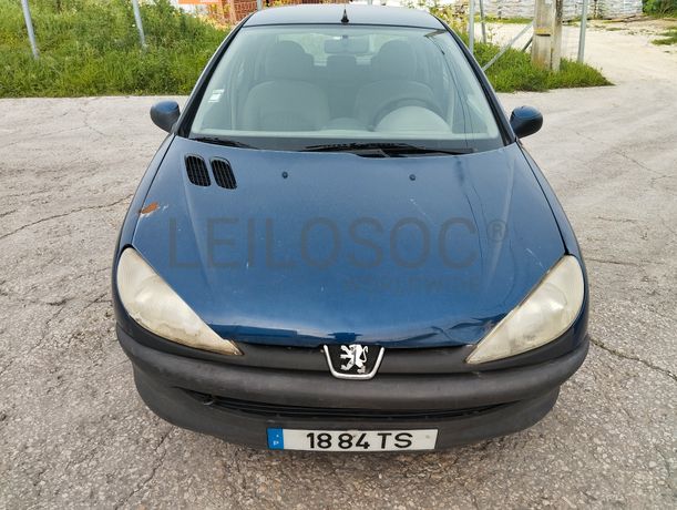 Peugeot 206 · Ano 2002