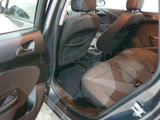 Opel Astra · Ano 2015