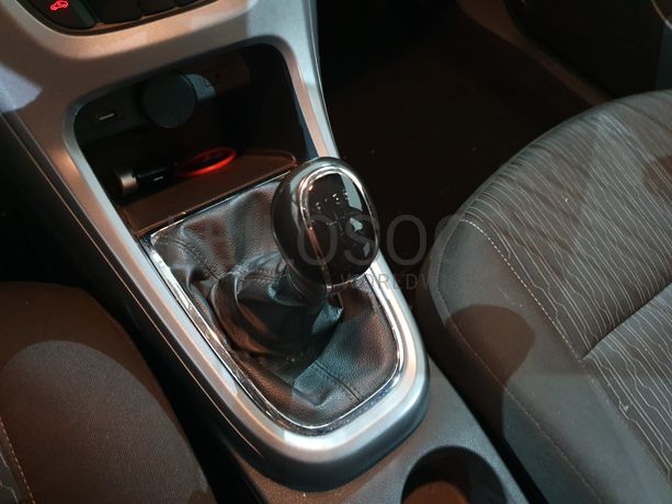 Opel Astra · Ano 2015