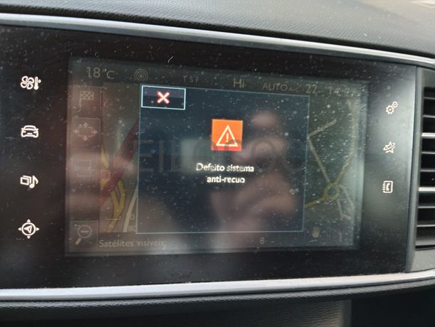 Peugeot 308 · Ano 2015