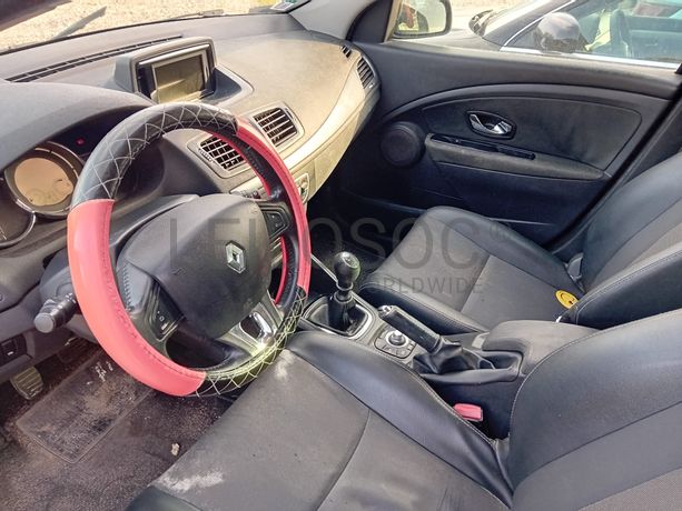 Renault Mégane III ST DCI · Ano 2015