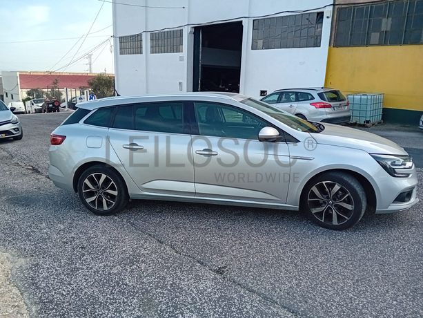 Renault Mégane IV Sport Tourer · Ano 2017