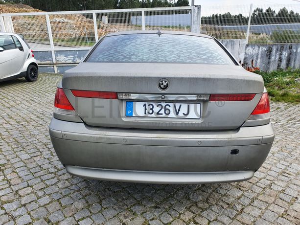 BMW 735i · Ano 2003