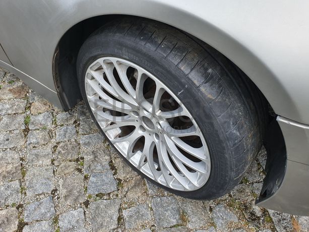 BMW 735i · Ano 2003