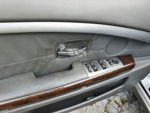 BMW 735i · Ano 2003