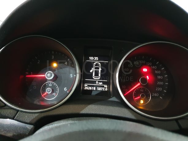 Volkswagen Golf · Ano 2009