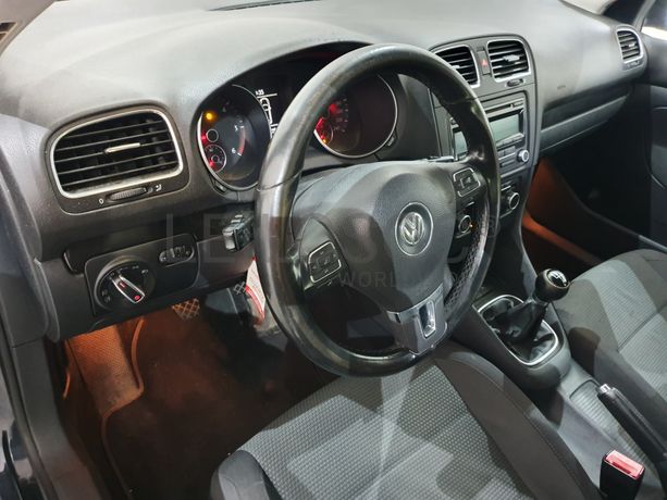 Volkswagen Golf · Ano 2009