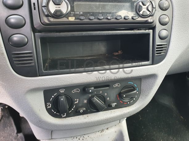 Citroën C3 · Ano 2003