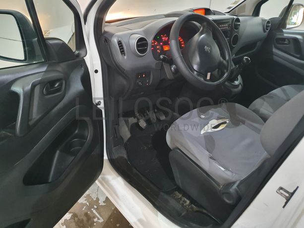 Peugeot Partner · Ano 2016