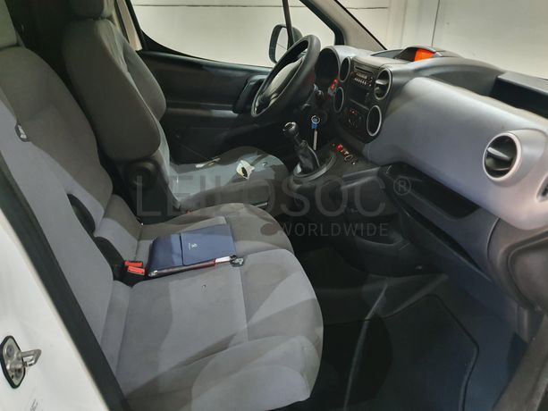 Peugeot Partner · Ano 2016