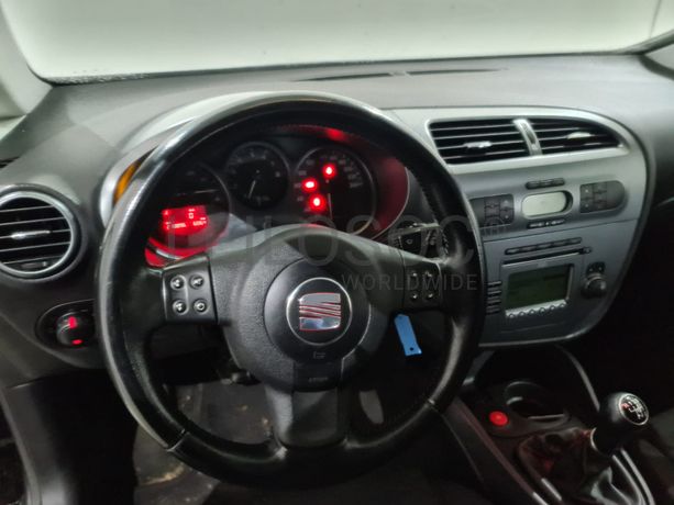 Seat Leon · Ano 2008